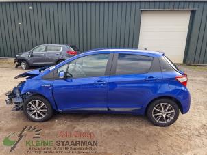 Gebruikte Stijl midden-links Toyota Yaris III (P13) 1.5 16V Hybrid Prijs op aanvraag aangeboden door Kleine Staarman B.V. Autodemontage