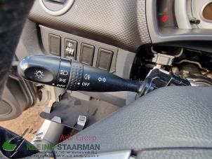 Gebruikte Pinker Schakelaar Suzuki Splash 1.0 12V Prijs € 42,50 Margeregeling aangeboden door Kleine Staarman B.V. Autodemontage