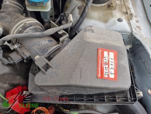 Gebruikte Luchtfilterhuis Nissan Primera Wagon (W12) 2.0 16V Prijs op aanvraag aangeboden door Kleine Staarman B.V. Autodemontage