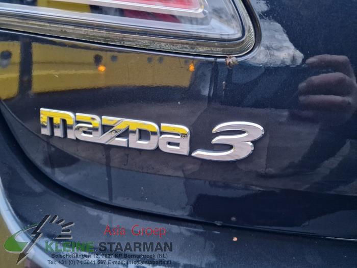 Fusee rechts-achter van een Mazda 3 Sport (BL14/BLA4/BLB4) 1.6i MZR 16V 2011