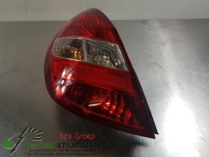 Gebruikte Achterlicht links Hyundai i20 1.2i 16V Prijs € 42,50 Margeregeling aangeboden door Kleine Staarman B.V. Autodemontage