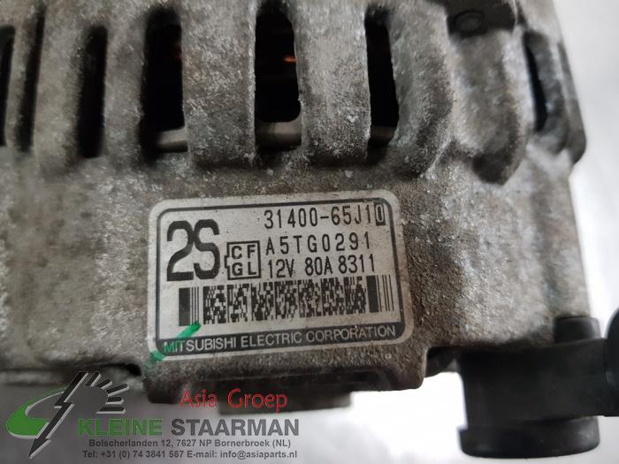 Dynamo van een Suzuki Swift (ZA/ZC/ZD1/2/3/9) 1.6 Sport VVT 16V 2009