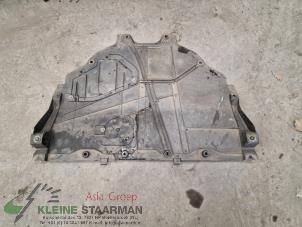 Gebruikte Bodem beschermplaat Mazda 6 (GJ/GH/GL) 2.2d SkyActiv-g i-eloop 16V Prijs op aanvraag aangeboden door Kleine Staarman B.V. Autodemontage