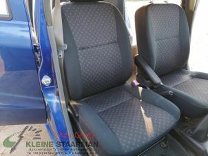 Gebruikte Voorstoel rechts Daihatsu Cuore (L251/271/276) 1.0 12V DVVT Prijs op aanvraag aangeboden door Kleine Staarman B.V. Autodemontage