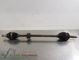 Gebruikte Aandrijfas rechts-voor Daihatsu Cuore (L251/271/276) 1.0 12V DVVT Prijs € 42,50 Margeregeling aangeboden door Kleine Staarman B.V. Autodemontage