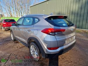 Gebruikte Hoek Carrosserie links-achter Hyundai Tucson (TL) 1.6 GDi 16V 2WD Prijs op aanvraag aangeboden door Kleine Staarman B.V. Autodemontage
