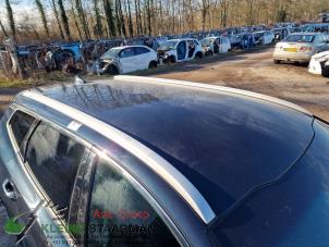 Gebruikte Dakrail rechts Kia Optima Sportswagon (JFF) 1.7 CRDi 16V Prijs op aanvraag aangeboden door Kleine Staarman B.V. Autodemontage