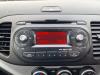 Radio CD Speler van een Kia Picanto (TA), 2011 / 2017 1.0 12V, Hatchback, Benzine, 998cc, 51kW (69pk), FWD, G3LA, 2011-05 / 2017-03, TAF4P1; TAF4P2; TAF5P1; TAF5P2 2013
