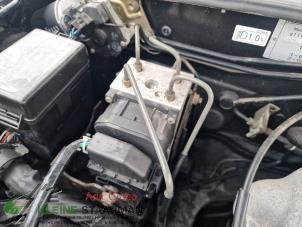 Gebruikte ABS Pomp Mazda MX-5 (NB18/35/8C) 1.6i 16V Prijs op aanvraag aangeboden door Kleine Staarman B.V. Autodemontage