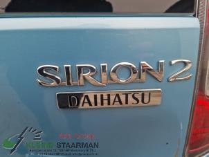 Gebruikte Achterklepdemper rechts-achter Daihatsu Sirion 2 (M3) 1.3 16V DVVT Prijs op aanvraag aangeboden door Kleine Staarman B.V. Autodemontage