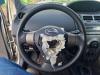 Toyota Yaris II (P9) 1.33 16V Dual VVT-I Stuurwiel