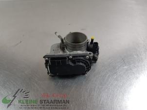 Gebruikte Gasklephuis Honda CR-V (RE/RM) 2.0 16V Prijs € 62,50 Margeregeling aangeboden door Kleine Staarman B.V. Autodemontage