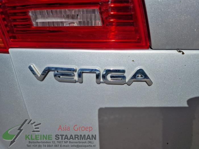 Schokdemper links-achter van een Kia Venga 1.6 CVVT 16V 2014