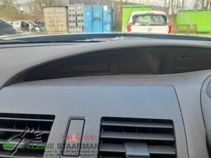 Gebruikte Display Interieur Mazda 3 Sport (BL14/BLA4/BLB4) 2.0i MZR DISI 16V Prijs op aanvraag aangeboden door Kleine Staarman B.V. Autodemontage