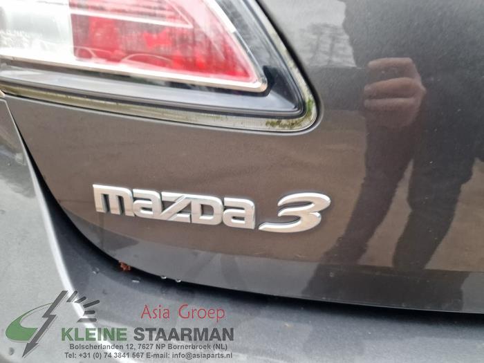 Fusee rechts-achter van een Mazda 3 Sport (BL14/BLA4/BLB4) 2.0i MZR DISI 16V 2010