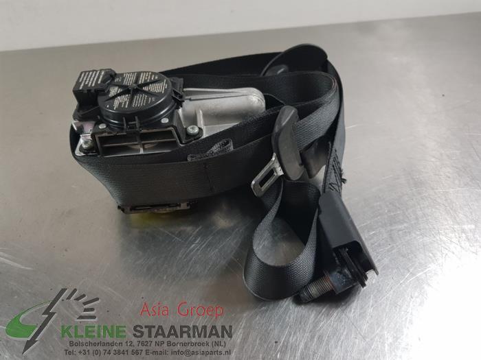 Veiligheidsgordel rechts-voor van een Hyundai i30 (PDEB5/PDEBB/PDEBD/PDEBE) 2.0 N Turbo 16V Performance Pack 2018