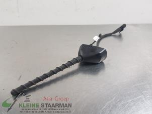 Gebruikte Antenne Hyundai iX35 (LM) 1.7 CRDi 16V Prijs € 60,00 Margeregeling aangeboden door Kleine Staarman B.V. Autodemontage