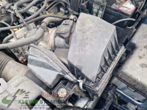 Gebruikte Luchtfilterhuis Mazda 5 (CWA9) 1.8i 16V Prijs op aanvraag aangeboden door Kleine Staarman B.V. Autodemontage