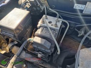 Gebruikte ABS Pomp Mazda MX-5 (NB18/35/8C) 1.6i 16V Prijs op aanvraag aangeboden door Kleine Staarman B.V. Autodemontage