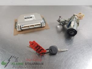 Gebruikte Contactslot + computer Toyota Corolla Wagon (E12) 1.6 16V VVT-i Prijs € 175,00 Margeregeling aangeboden door Kleine Staarman B.V. Autodemontage