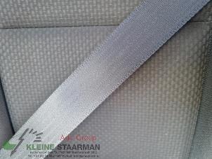 Gebruikte Veiligheidsgordel links-achter Toyota Corolla Verso (R10/11) 1.6 16V VVT-i Prijs op aanvraag aangeboden door Kleine Staarman B.V. Autodemontage