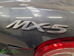 Gebruikte Accubak Mazda MX-5 (NC18/1A) 1.8i 16V Prijs op aanvraag aangeboden door Kleine Staarman B.V. Autodemontage