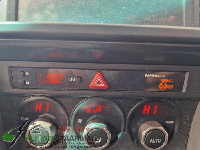 Uurwerk van een Toyota GT 86 (ZN) 2.0 16V 2014