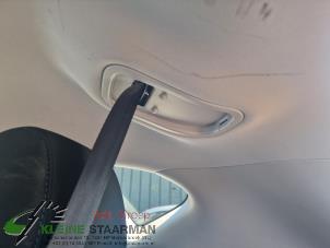 Gebruikte Veiligheidsgordel midden-achter Hyundai Tucson (TL) 1.6 GDI 16V Prijs op aanvraag aangeboden door Kleine Staarman B.V. Autodemontage