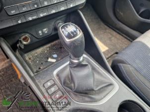 Gebruikte Schakelmechaniek Hyundai Tucson (TL) 1.6 GDi 16V 2WD Prijs op aanvraag aangeboden door Kleine Staarman B.V. Autodemontage