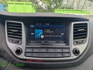 Gebruikte Navigatie Systeem Hyundai Tucson (TL) 1.6 GDi 16V 2WD Prijs € 302,50 Inclusief btw aangeboden door Kleine Staarman B.V. Autodemontage