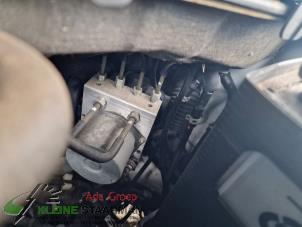 Gebruikte ABS Pomp Mazda CX-3 (DJ/DK) 1.5 Skyactiv D 105 16V Prijs op aanvraag aangeboden door Kleine Staarman B.V. Autodemontage