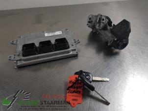 Gebruikte Contactslot + computer Honda Insight (ZE2) 1.3 16V VTEC Prijs € 175,00 Margeregeling aangeboden door Kleine Staarman B.V. Autodemontage