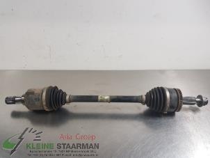 Gebruikte Aandrijfas links-voor Hyundai Tucson (TL) 1.7 CRDi 16V 2WD Prijs € 90,00 Margeregeling aangeboden door Kleine Staarman B.V. Autodemontage