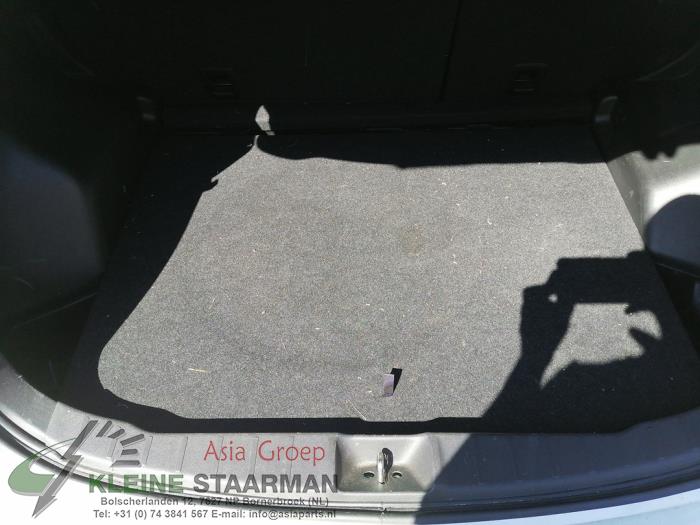 Vloerplaat bagageruimte van een Mitsubishi ASX 1.6 MIVEC 16V 2015