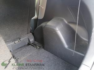 Gebruikte Kofferbakbekleding rechts Toyota Yaris II (P9) 1.33 16V Dual VVT-I Prijs op aanvraag aangeboden door Kleine Staarman B.V. Autodemontage