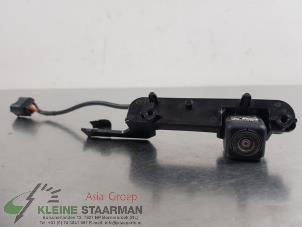 Gebruikte Camera voorzijde Mitsubishi Outlander (GF/GG) 2.2 DI-D 16V Clear Tec 4x4 Prijs € 242,00 Inclusief btw aangeboden door Kleine Staarman B.V. Autodemontage