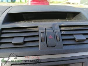 Gebruikte Display Interieur Mazda 6 Sport (GH14/GHA4) 2.0i 16V S-VT Prijs op aanvraag aangeboden door Kleine Staarman B.V. Autodemontage