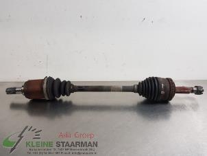Gebruikte Cardanas links-voor (VWA) Kia Cee'd Sporty Wagon (EDF) 1.6 CVVT 16V Prijs € 50,00 Margeregeling aangeboden door Kleine Staarman B.V. Autodemontage