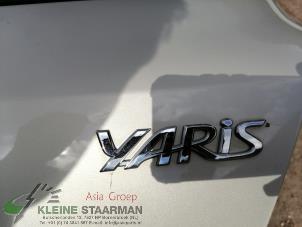 Gebruikte Veiligheidsgordel links-achter Toyota Yaris II (P9) 1.33 16V Dual VVT-I Prijs op aanvraag aangeboden door Kleine Staarman B.V. Autodemontage