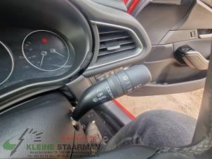 Gebruikte Schakelaar Ruitenwisser Mazda CX-30 (DM) 2.0 e-SkyActiv-G 122 16V Prijs op aanvraag aangeboden door Kleine Staarman B.V. Autodemontage