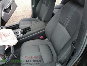 Gebruikte Voorstoel links Honda Civic (FK6/7/8/9) 1.0i VTEC Turbo 12V Prijs op aanvraag aangeboden door Kleine Staarman B.V. Autodemontage