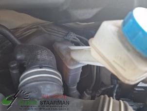 Gebruikte Hoofdremcilinder Nissan Primera (P12) 2.0 16V Prijs op aanvraag aangeboden door Kleine Staarman B.V. Autodemontage