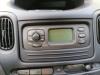 Radio van een Toyota Yaris Verso (P2), 1999 / 2005 1.5 16V, MPV, Benzine, 1.497cc, 78kW (106pk), FWD, 1NZFE, 2000-03 / 2005-09, NCP21 2001