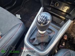 Gebruikte Pookknop Suzuki Vitara (LY/MY) 1.4 S Turbo 16V AllGrip Prijs op aanvraag aangeboden door Kleine Staarman B.V. Autodemontage