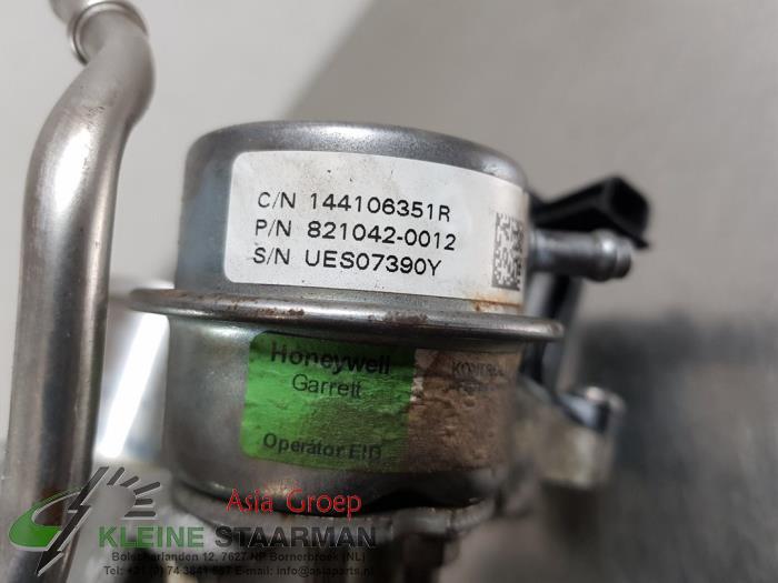 Turbo van een Nissan Qashqai (J11) 1.2 DIG-T 16V 2016