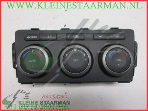 Gebruikte Kachel Bedieningspaneel Mazda 6 Sport (GH14/GHA4) 2.0i 16V S-VT Prijs € 42,50 Margeregeling aangeboden door Kleine Staarman B.V. Autodemontage