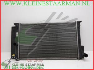 Gebruikte Radiateur Toyota Auris (E15) 1.6 Dual VVT-i 16V Prijs € 42,50 Margeregeling aangeboden door Kleine Staarman B.V. Autodemontage