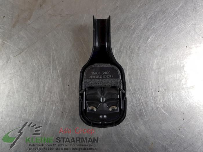 Lichtsensor van een Kia Sportage (SL) 1.6 GDI 16V 4x2 2010