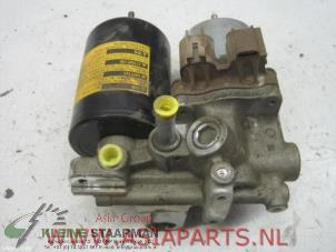 Gebruikte Rembol Lexus CT 200h 1.8 16V Prijs € 100,00 Margeregeling aangeboden door Kleine Staarman B.V. Autodemontage