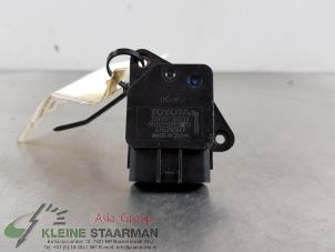 Gebruikte Luchtregelklep Toyota Avensis Wagon (T25/B1E) 2.0 16V VVT-i D4 Prijs € 42,50 Margeregeling aangeboden door Kleine Staarman B.V. Autodemontage